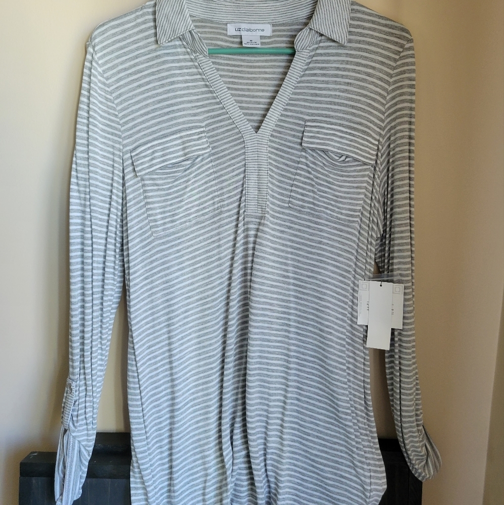 New with tags liz Claiborne top